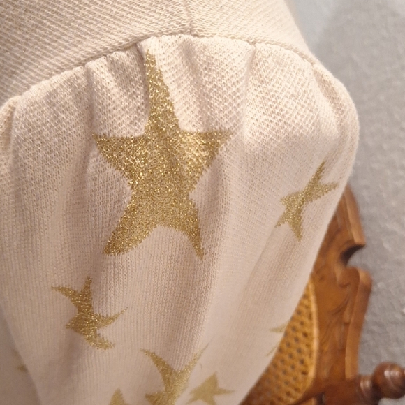 Cream and Tan Crew Neck Sweater with Star Pattern - Picture 8 of 9